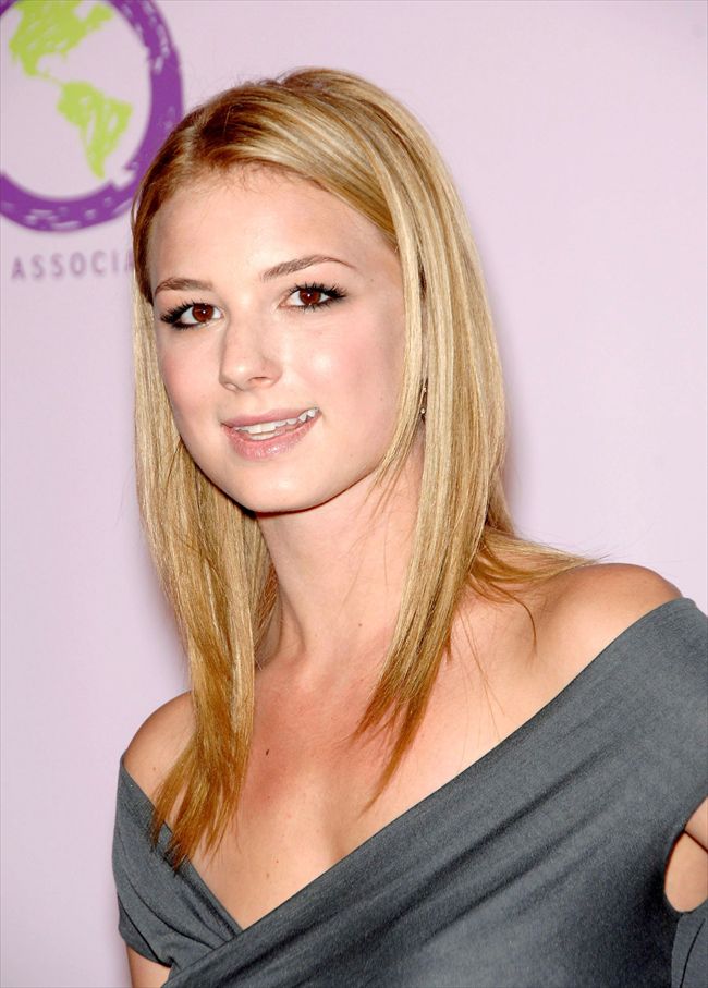 Emily VanCamp7497_0925OCD_GM117_H