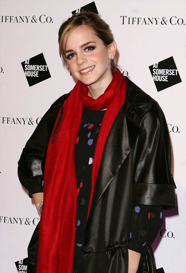 Emma Watson7606_ema in a black jacket