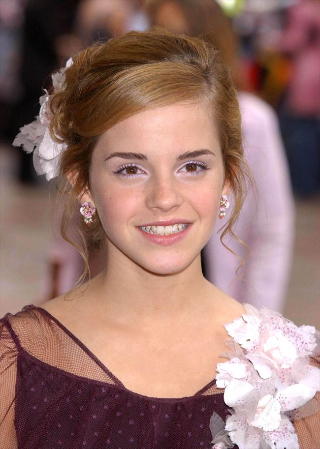 Emma Watson7685_Emma Watson13_p52051_2_e2_5