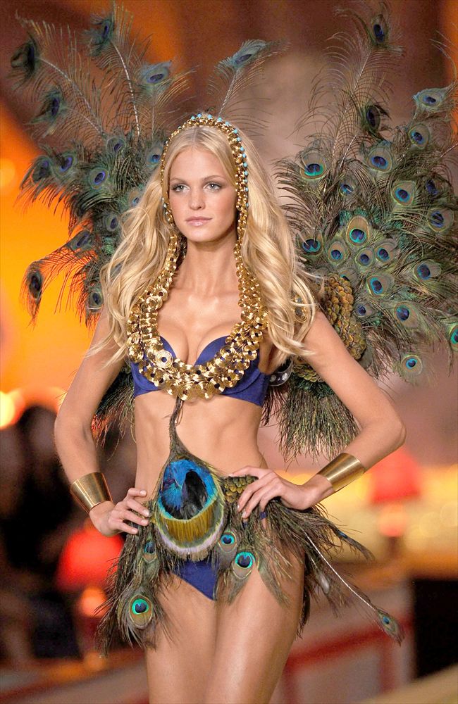 Erin Heatherton7823_1010N20_KH046_H