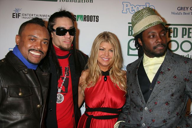 Fergie8259_FERGIE BLACK EYED PEAS2