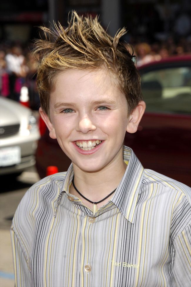 Freddie Highmore8371_0510JLB_GM005_h