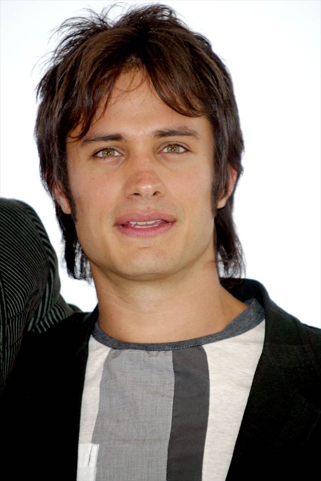 Gael Garcia Bernal8468_Gael Garcia Bernal・p40477_2_e2_5