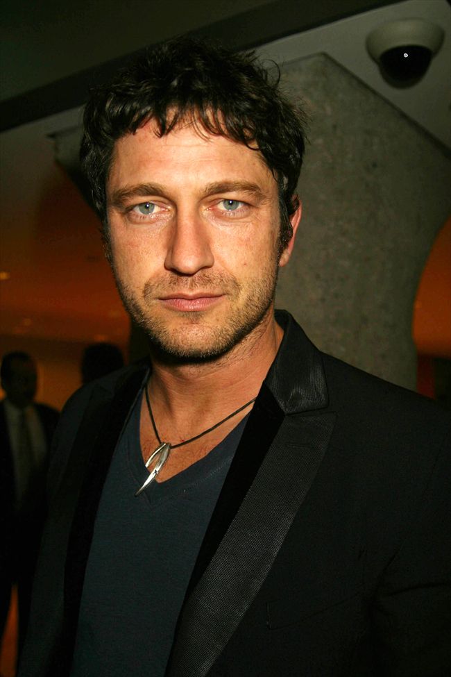 Gerard Butler8689_GERARD BUTLER