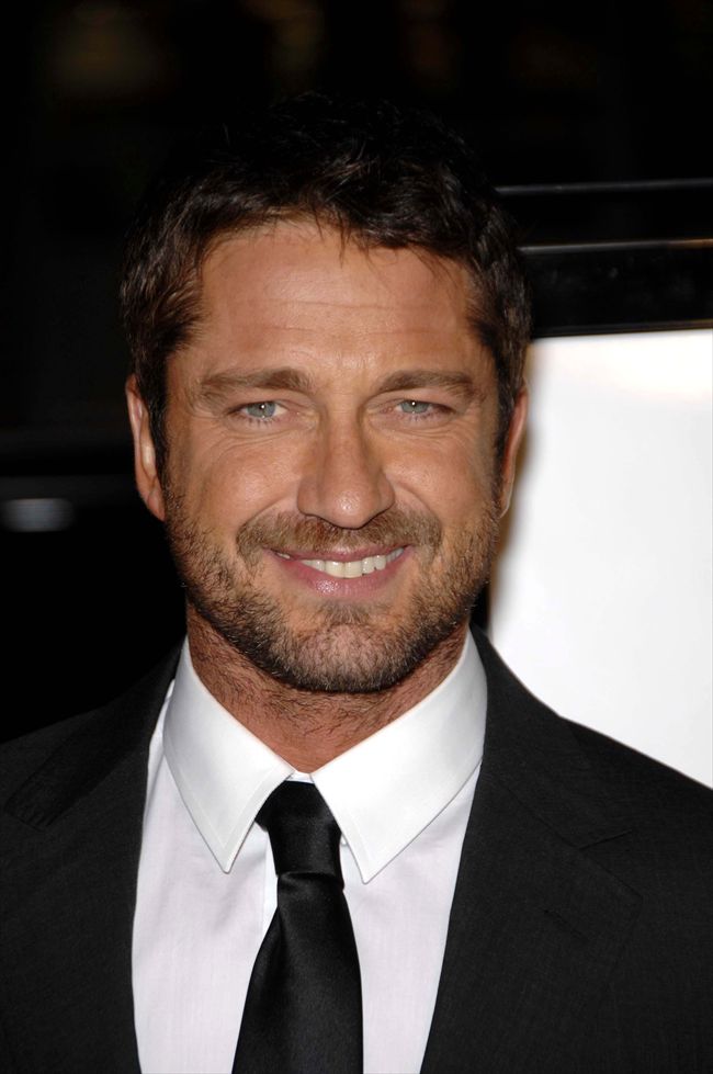 Gerard Butler8702_GERARD BUTLER9