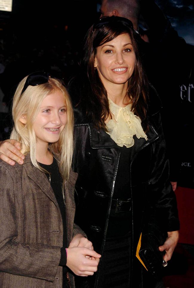 Gina Gershon8729_08510462