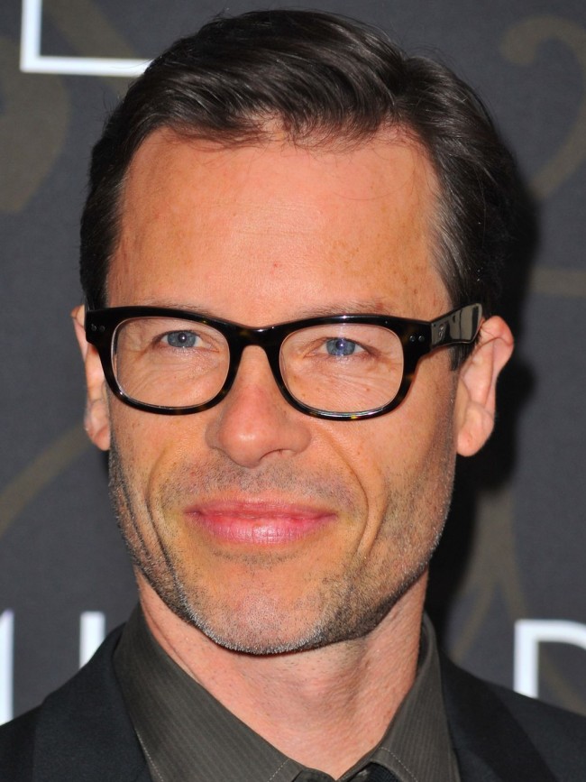 Guy Pearce8946_1121H04_XX070_H