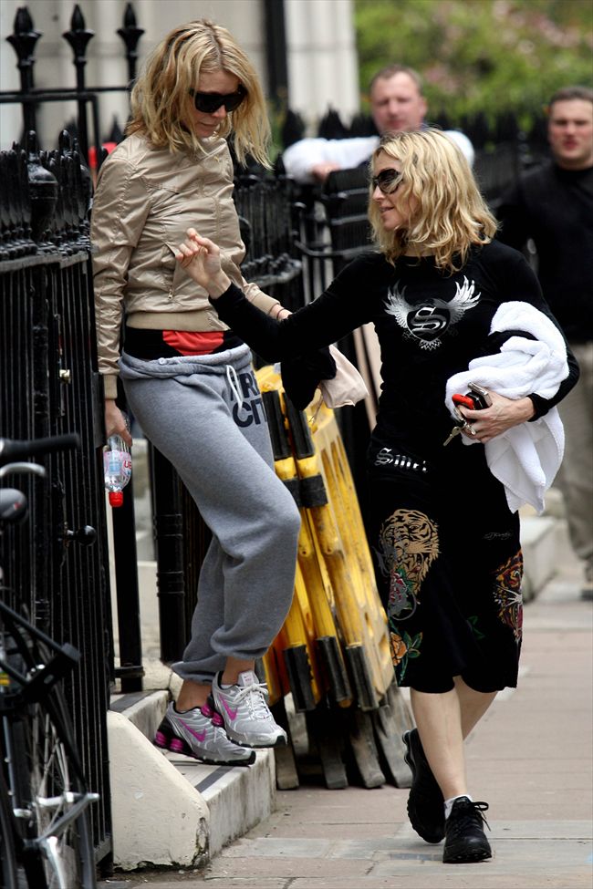 Gwyneth Paltrow9060_Madonna and Gwyneth Paltrow
