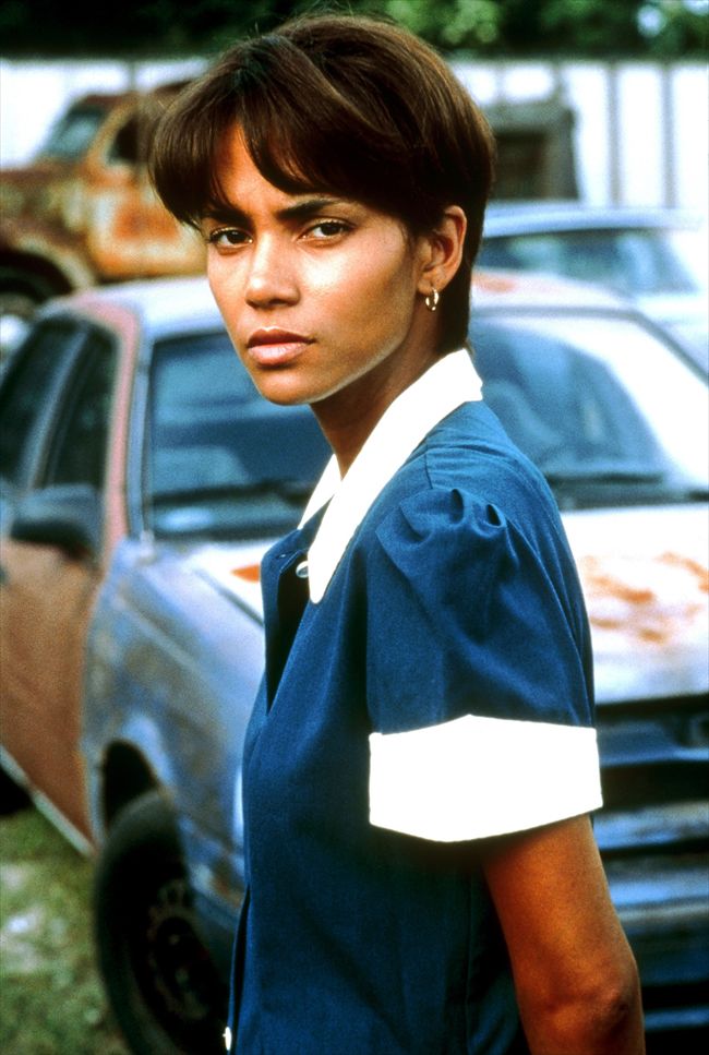 Halle Berry9217_MCDMOBA_EC004_H