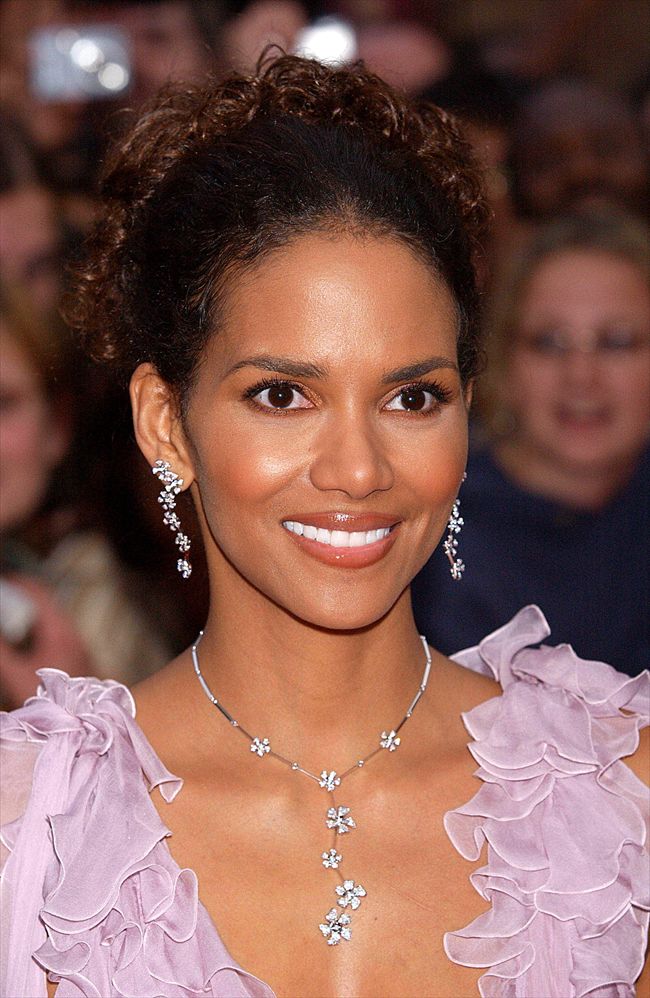 Halle Berry9276_Halle Berry・p43026_2_e2_5