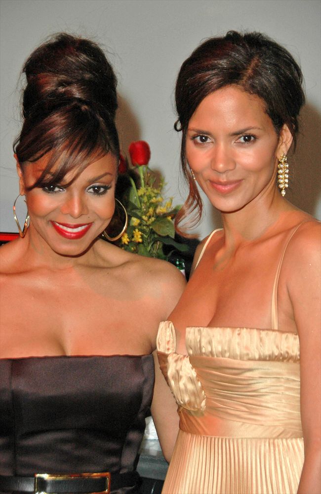 Halle Berry9280_Janet Jackson and Halle Berry