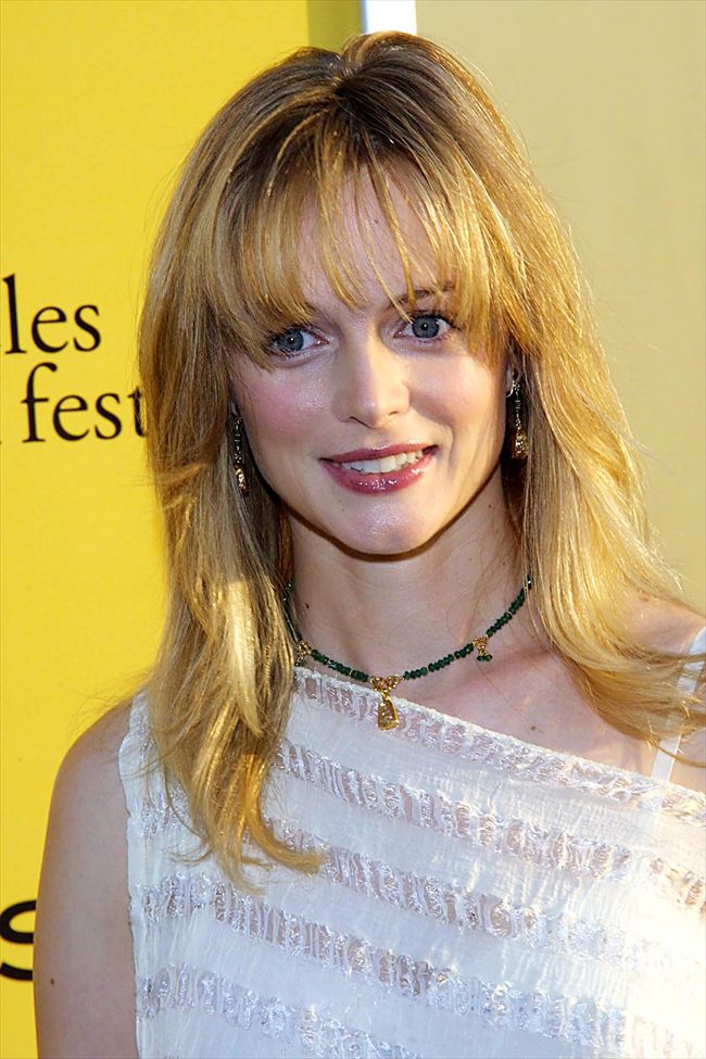 Heather Graham9546_p25268_2_e2_5