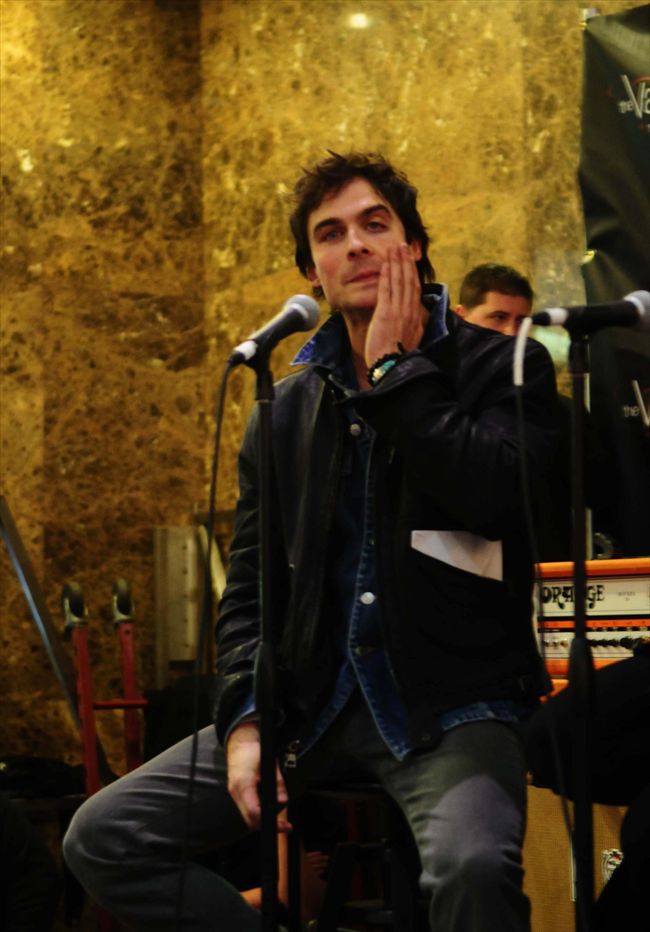 Ian Somerhalder10047_69717138