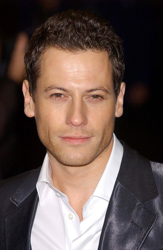 Ioan Gruffud10101_08524968