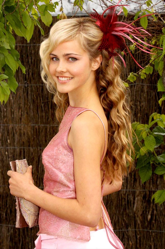 Isabel Lucas10112_07206796