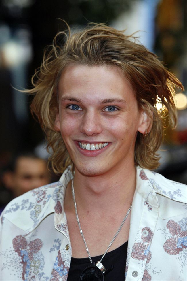 Jamie Campbell Bower10546_65098395