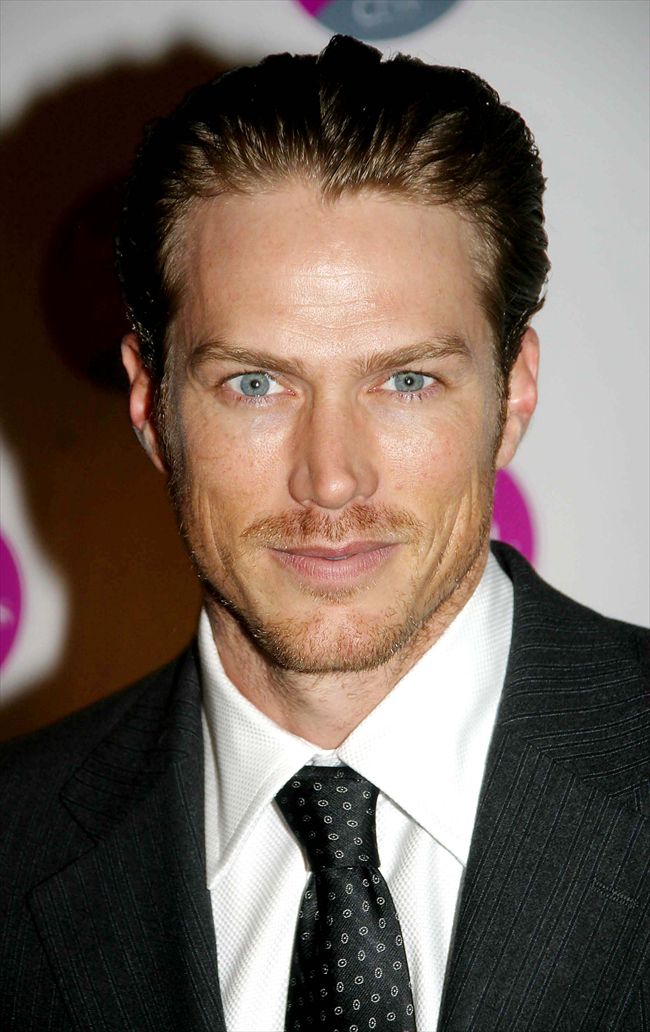 Jason Lewis10755_JASON LEWIS