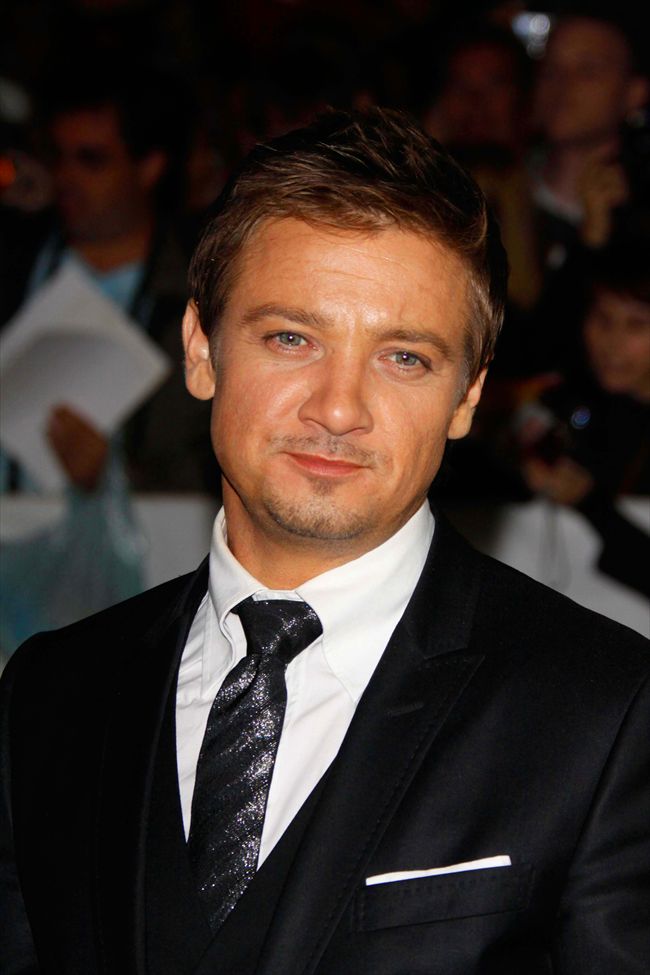 Jeremy Renner11602_13588497