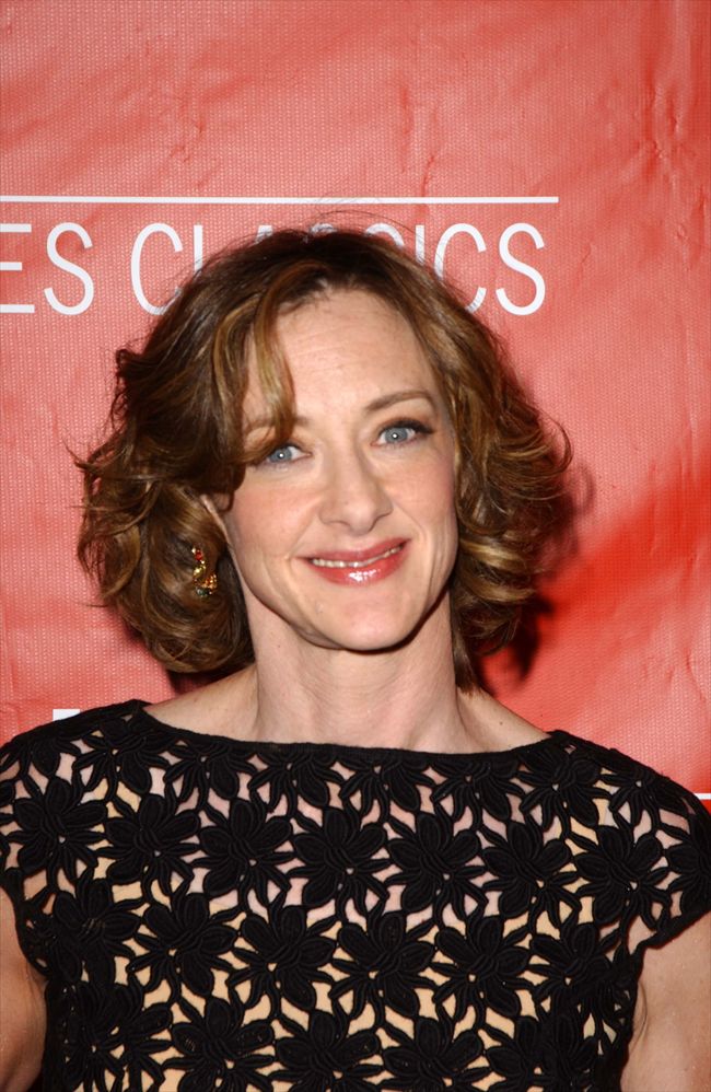 Joan Cusack12215_Joan Cusack