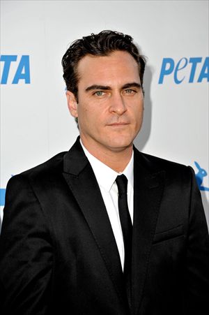 ホアキン・フェニックス直筆サイン入り2Lサイズ写真…容疑者ホアキンフェニックス ホアキン・フェニックス直筆サイン入り2Lサイズ写真…容疑者