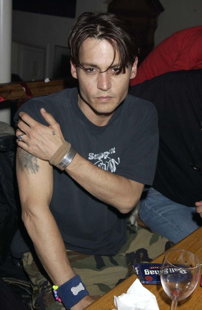 Johnny Depp12714_p19615_2_e2_5