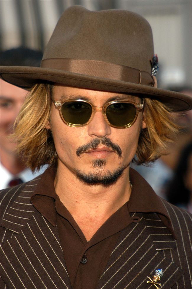 Johnny Depp12711_p18131_3_e2_5