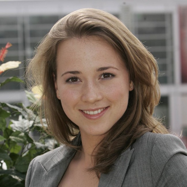 Karine Vanasse13528_20050824_kri_r65_083