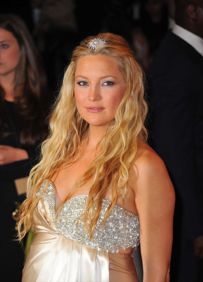 Kate Hudson13749_1102M04_XX241_H