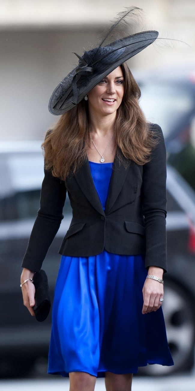 Kate Middleton13848_20101024_zaf_u99_013