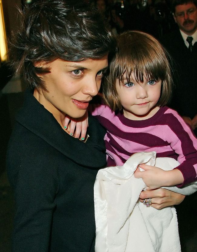 Katie Holmes14171_kate & suri winter