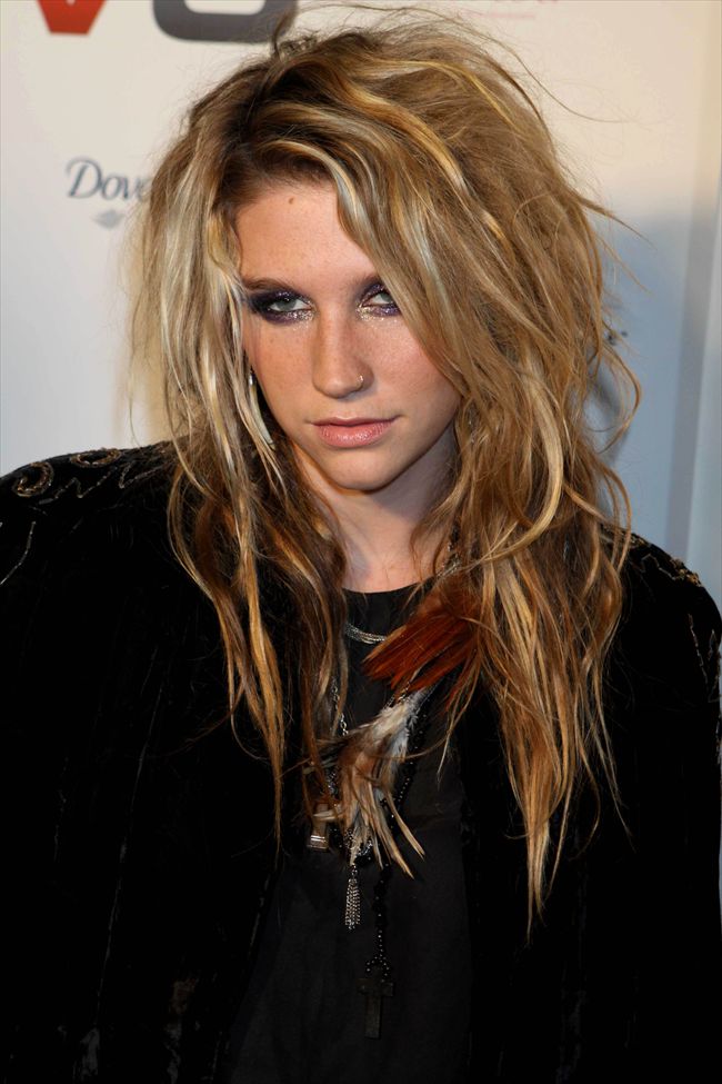 Ke$ha14338_68765071
