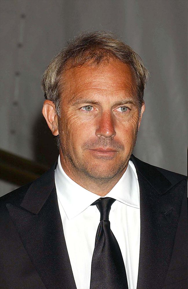 Kevin Costner14664_07885384