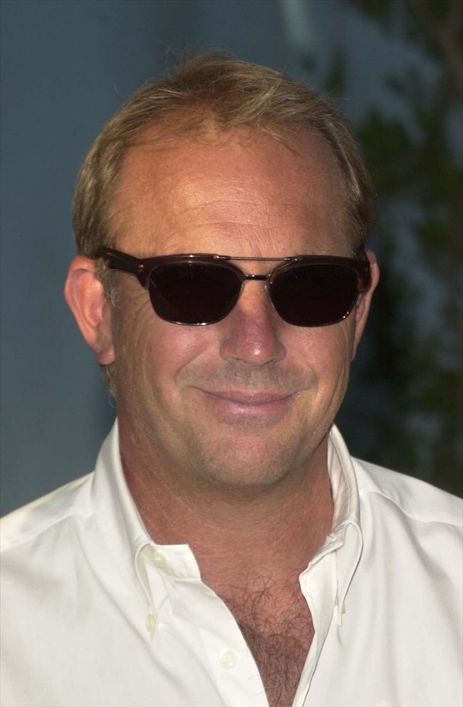 Kevin Costner14676_p19942_1_e2_5