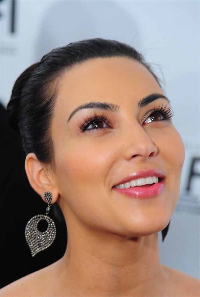 Kim Kardashian14844_1010JND_XX020_H