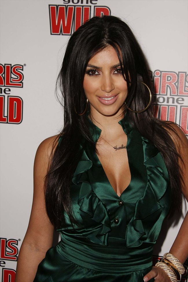 Kim Kardashian14885_KIM KARDASHIAN2