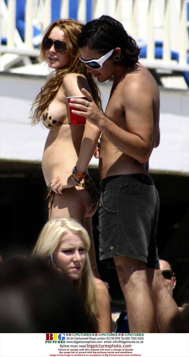 Lindsay Lohan15987_aflo_2006070612155896