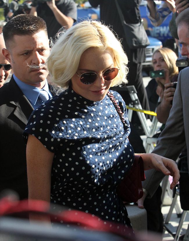 Lindsay Lohan16084_20111102_zaf_pp3_030