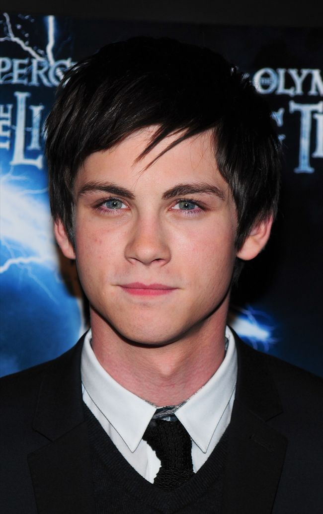 Logan Lerman16401_1004FBA_XX004_H