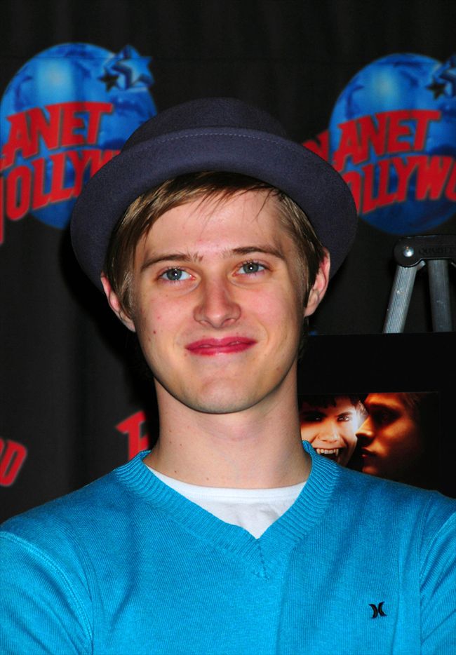 Lucas Grabeel16442_67508084