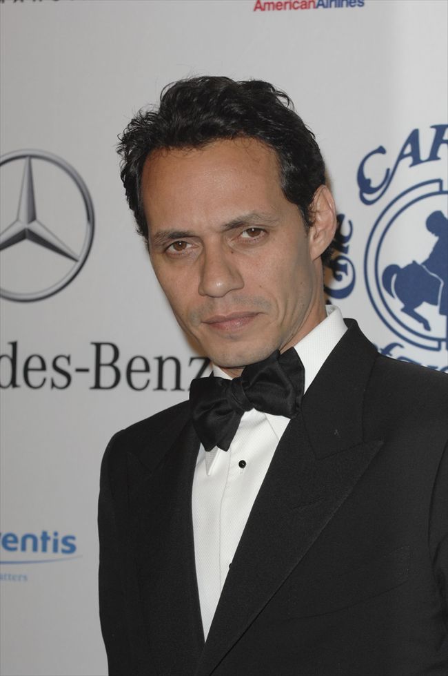 Marc Anthony16801_1023O01_UH156_H