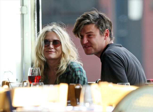 Mary Kate Olsen17161_mary kate