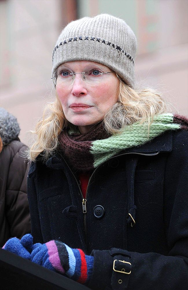 Mia Farrow17731_0812FBF_KH015_H