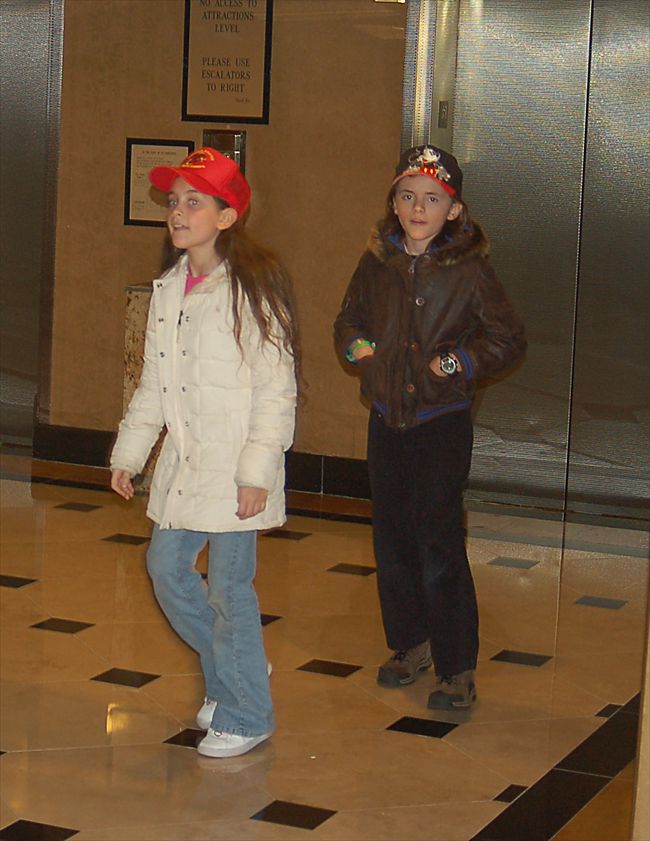 Michael Jackson17864_mike's kids