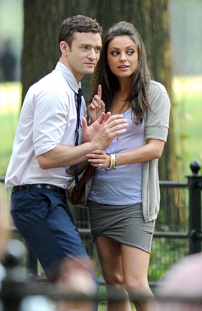 Mila Kunis18458_1021JLC_KH055_H