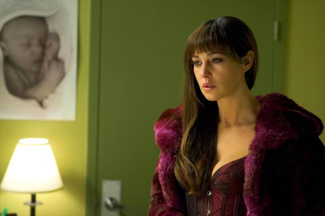 Monica Bellucci18990_SHOOT EM UP