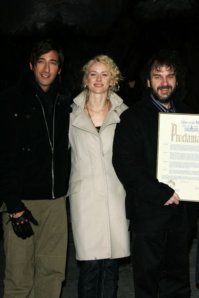 Naomi Watts19078_Adrien Brody with Naomi Watts and Peter Jackson