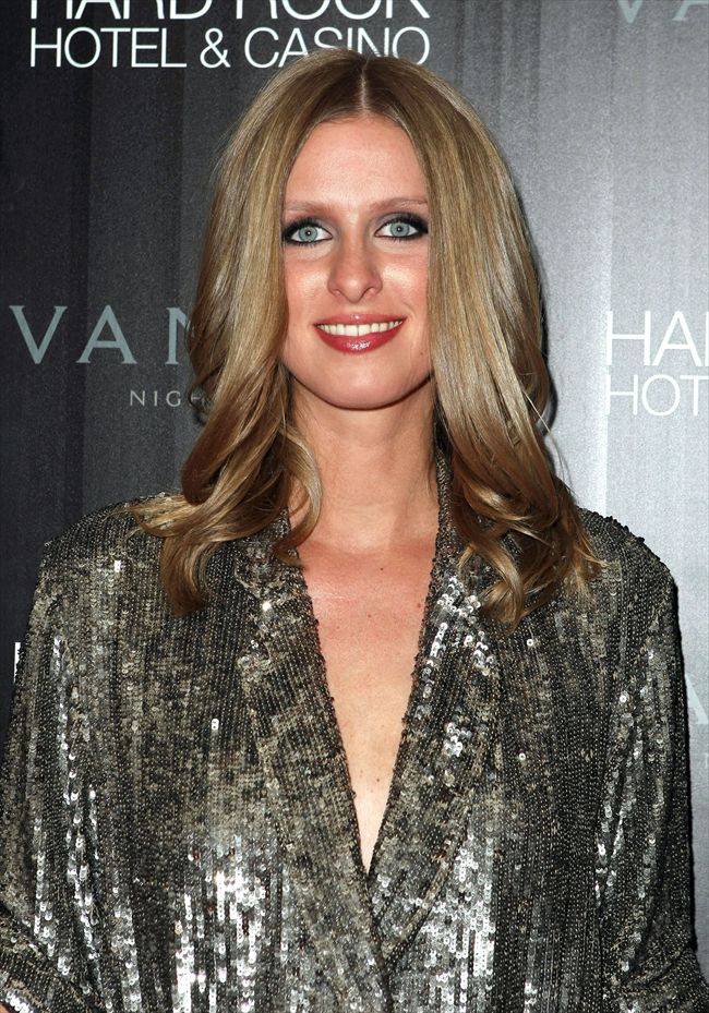 Nicky Hilton19477_1020MRC_YE005_H