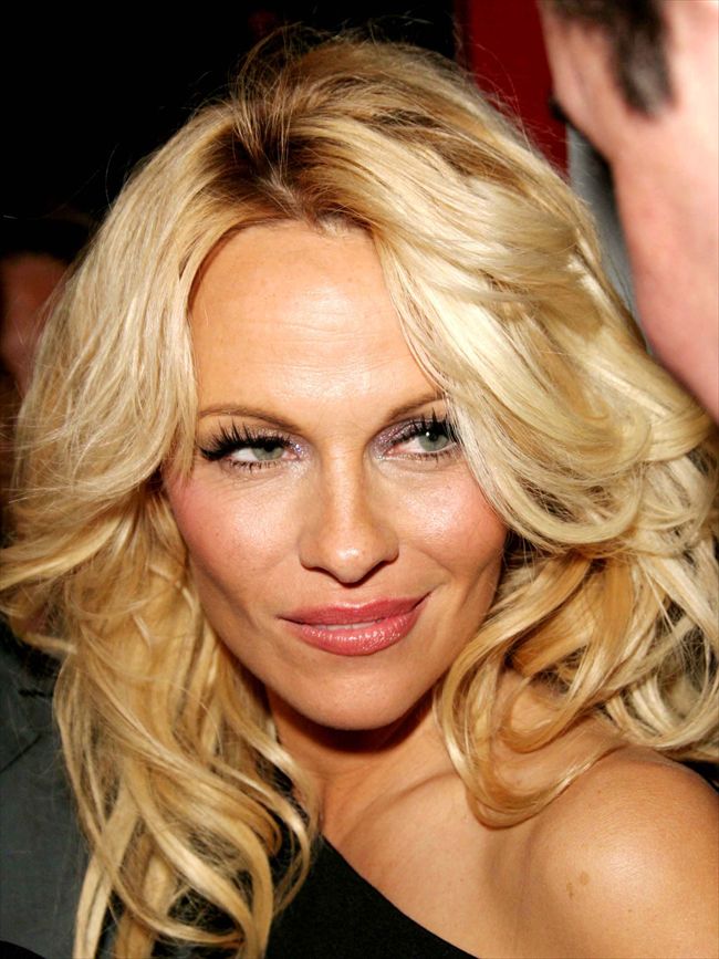 Pamela Anderson20254_PAMELA ANDERSON9