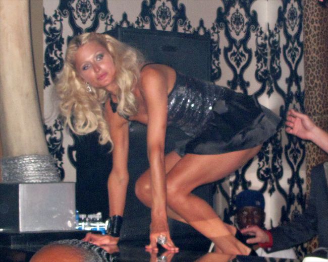 Paris Hilton20280_aflo_2009090110122819