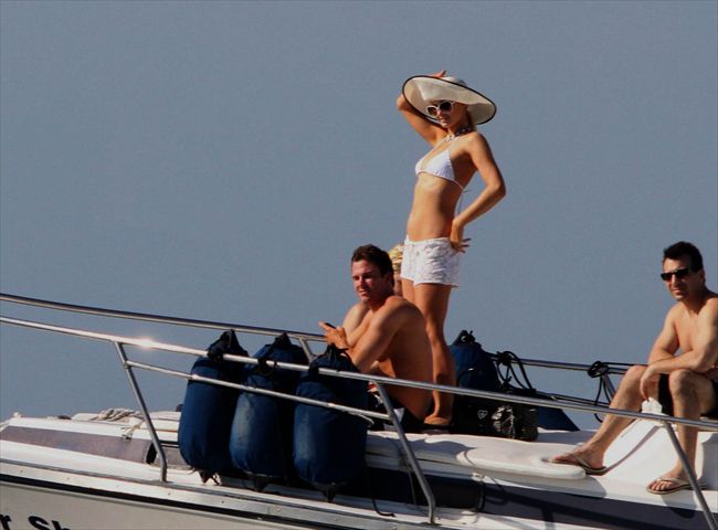 Paris Hilton20654_ParisHilton140